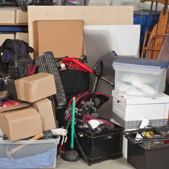 Junk Removal Process showing team clearing clutter from home efficiently